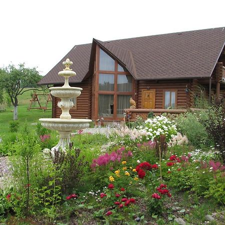 Pumpuri Villa Svente Exteriör bild